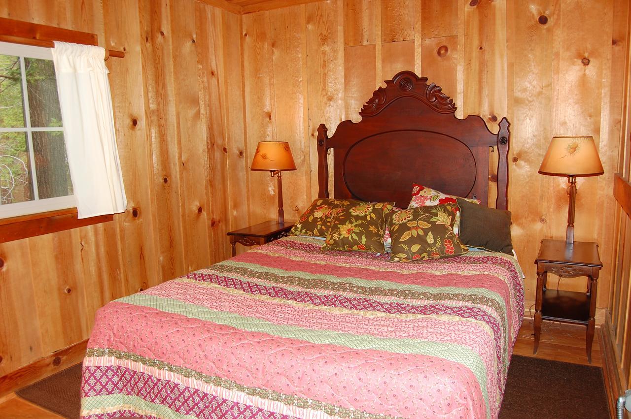 6s Fretzs Den * South Wawona